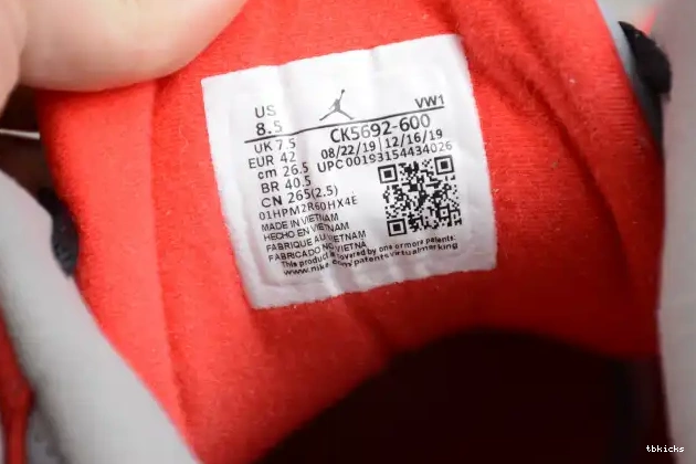 Reps TBK Cement Air CK5692-600 Jordan Red 3 0624